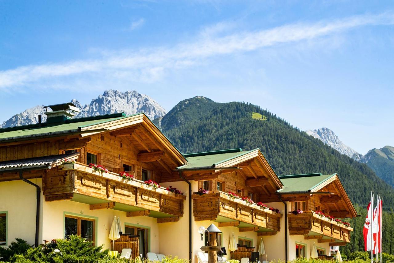 Kinderhotel Laerchenhof Obsteig Exterior photo